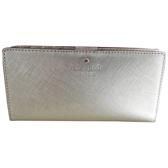 kate spade Handbags - Kate Spade NY Bifold Snap Wallet – Women’s Wallet – 6.75” x 3.5” – Gold